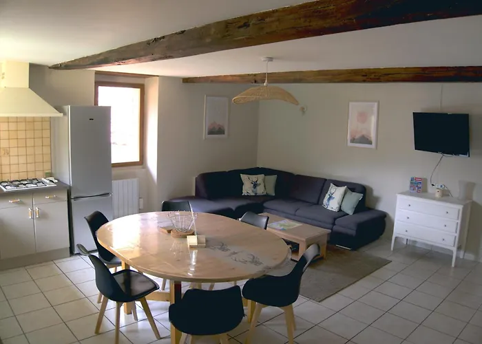 Au Chemin Du Cagire *